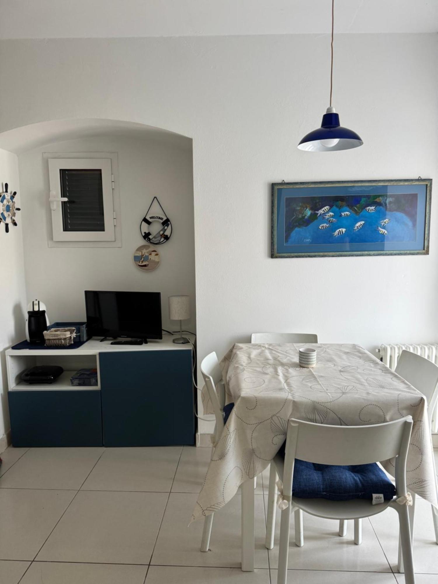 Il Mare Di Cecy - Splendido Appartamento Леричи Экстерьер фото